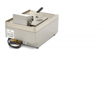 Preview: Commercial Grade Fritteuse 1 x 10L - Elektrisch - 40 x 60 cm mit Wasserhahn